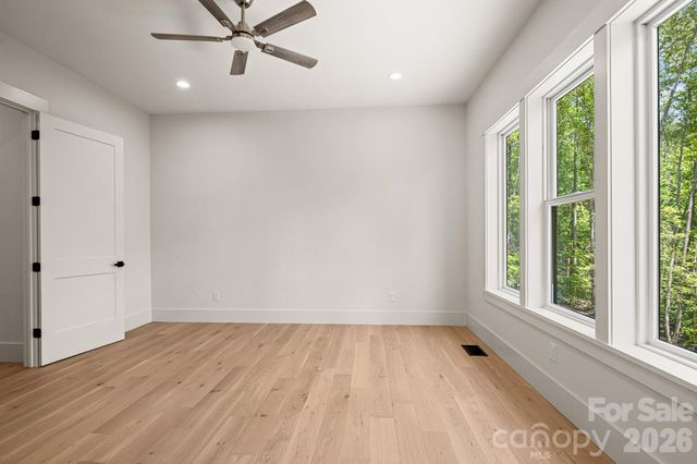 164 Reserve Way, Hendersonville, NC 28792