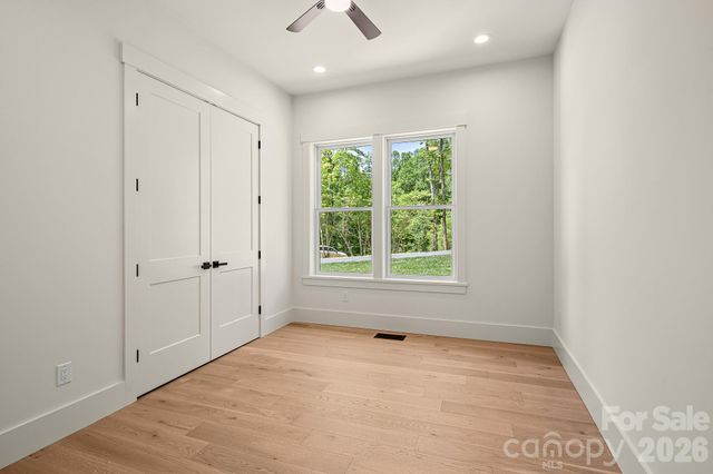 164 Reserve Way, Hendersonville, NC 28792