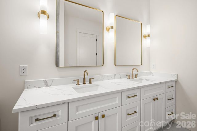 164 Reserve Way, Hendersonville, NC 28792