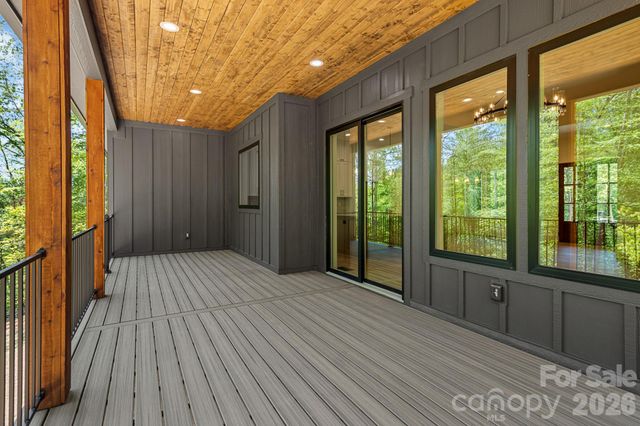 164 Reserve Way, Hendersonville, NC 28792