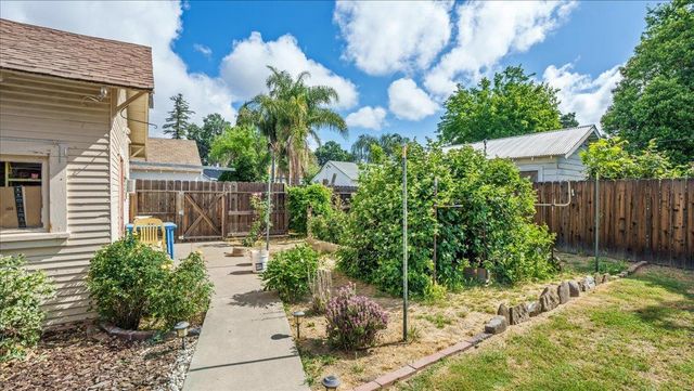 221 Cross St, Woodland, CA 95695