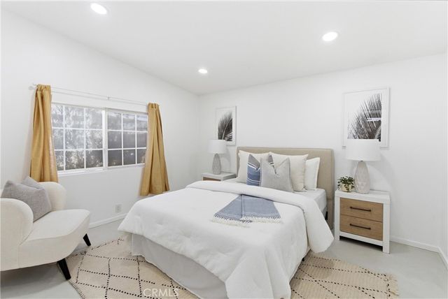 260 Mayflower, Newport Beach, CA 92660