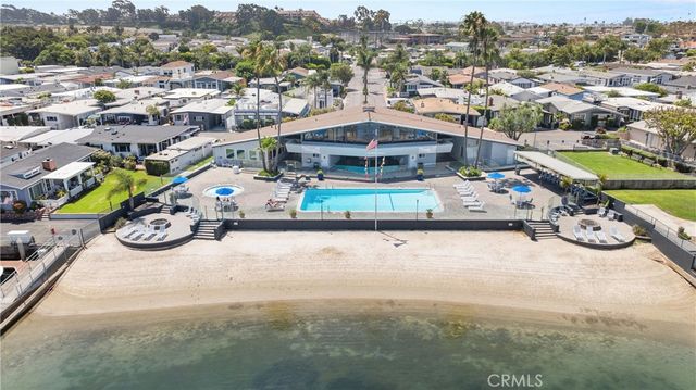 260 Mayflower, Newport Beach, CA 92660