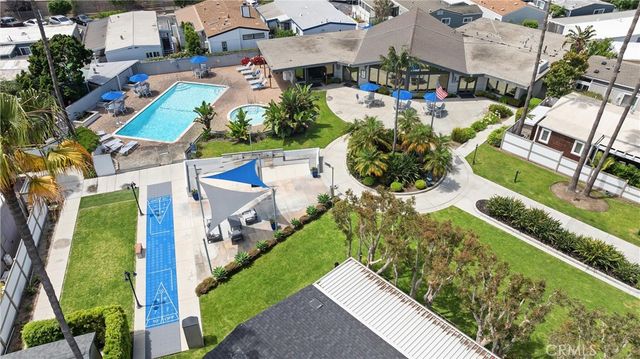 260 Mayflower, Newport Beach, CA 92660