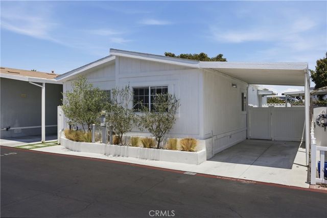 260 Mayflower, Newport Beach, CA 92660