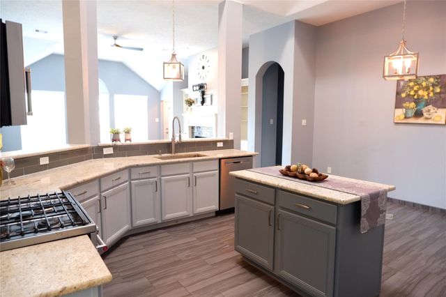 2614 Parkbriar Lane, Pearland, TX 77584