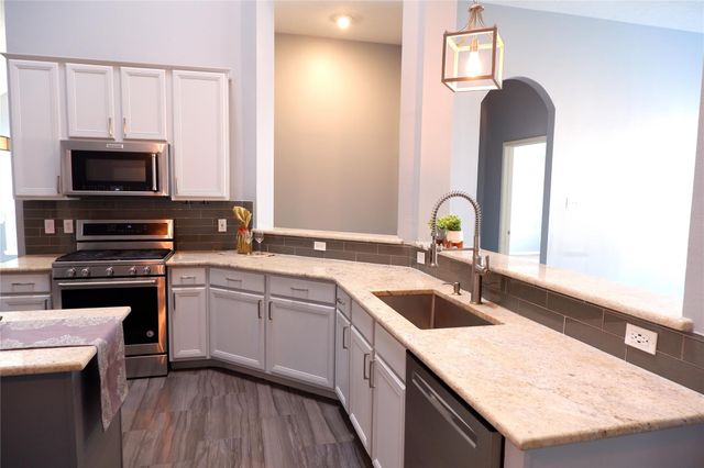 2614 Parkbriar Lane, Pearland, TX 77584