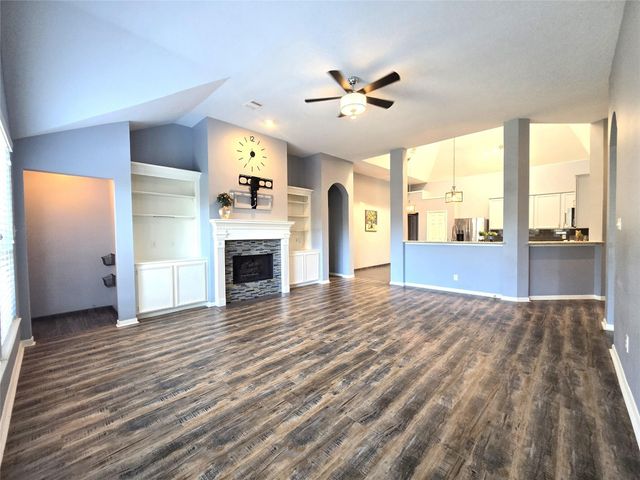 2614 Parkbriar Lane, Pearland, TX 77584