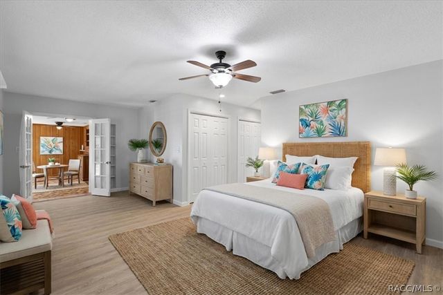 6 Nancy Parkway, Yankeetown, FL 34498