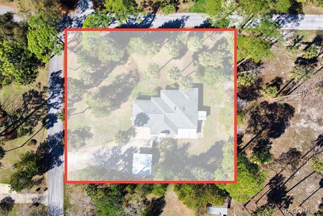 6 Nancy Parkway, Yankeetown, FL 34498