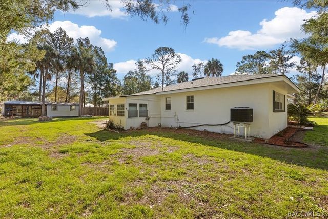 6 Nancy Parkway, Yankeetown, FL 34498