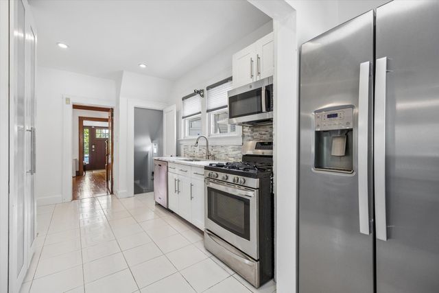47 KEARNEY ST, Lyndhurst, NJ 07071