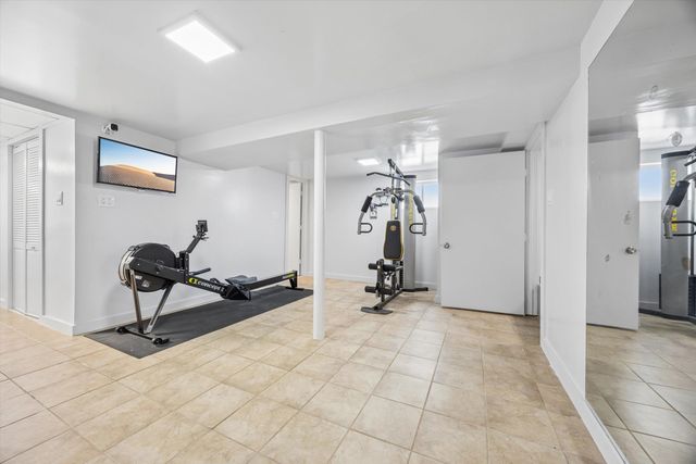 47 KEARNEY ST, Lyndhurst, NJ 07071
