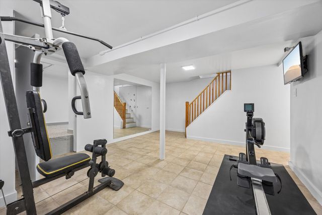 47 KEARNEY ST, Lyndhurst, NJ 07071