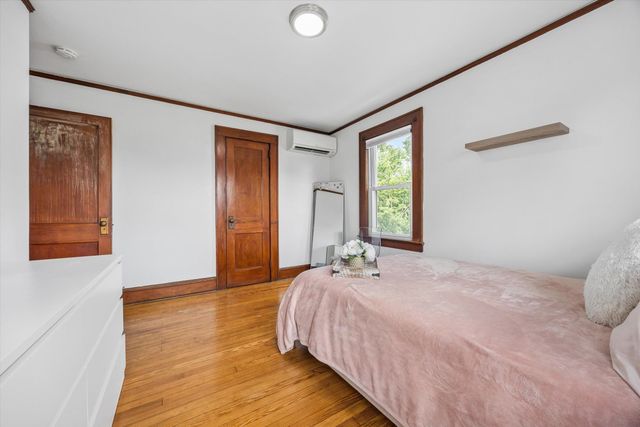 47 KEARNEY ST, Lyndhurst, NJ 07071