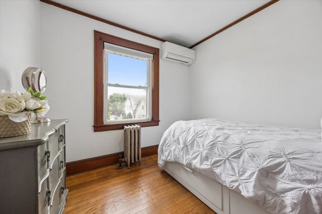 47 KEARNEY ST, Lyndhurst, NJ 07071