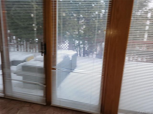 5549 Perrytown Drive, West Bloomfield, MI 48322