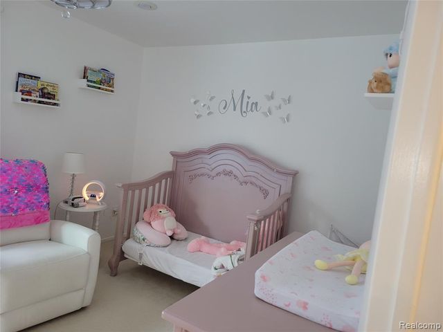 5549 Perrytown Drive, West Bloomfield, MI 48322