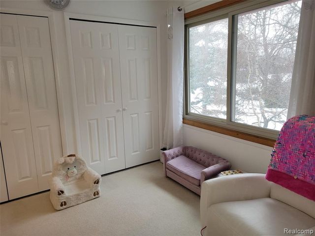 5549 Perrytown Drive, West Bloomfield, MI 48322