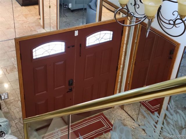 5549 Perrytown Drive, West Bloomfield, MI 48322