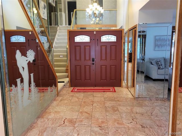 5549 Perrytown Drive, West Bloomfield, MI 48322