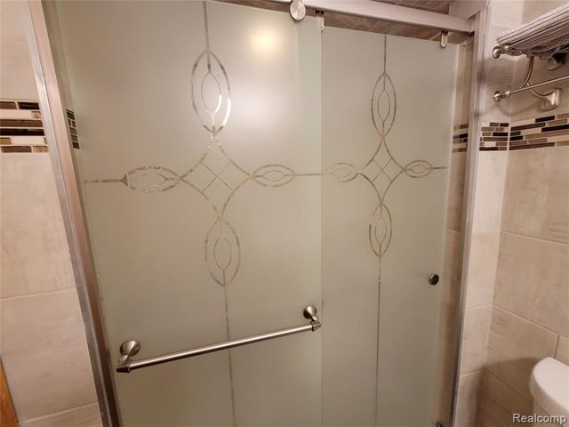 5549 Perrytown Drive, West Bloomfield, MI 48322