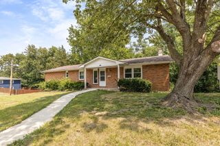 1810 N GARTH AVE, Columbia, MO 65202