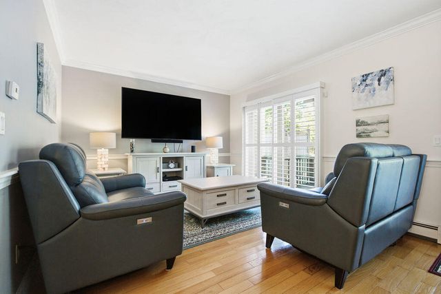15 Denver Drive APT B3, West Yarmouth, MA 02673