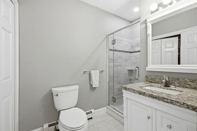 15 Denver Drive APT B3, West Yarmouth, MA 02673