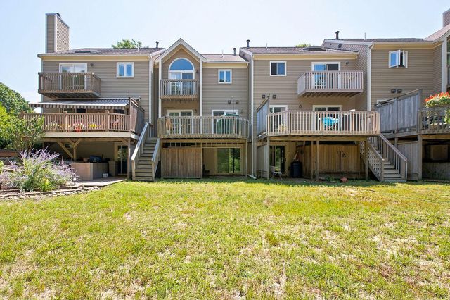15 Denver Drive APT B3, West Yarmouth, MA 02673