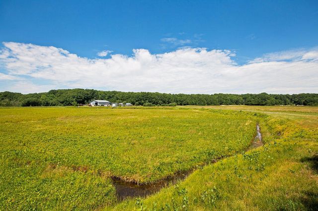 15 Denver Drive APT B3, West Yarmouth, MA 02673