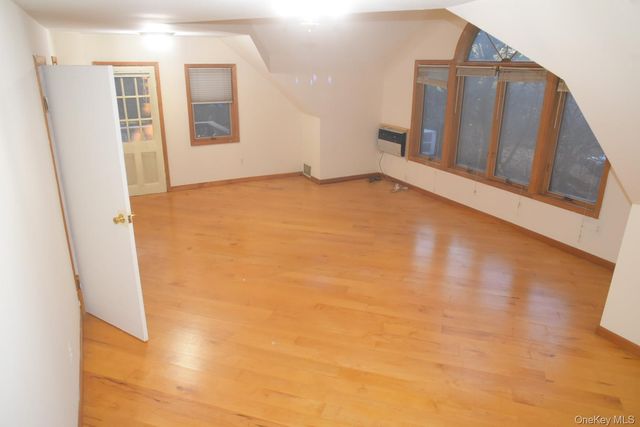 201 Old Mountain Road N, Nyack, NY 10960