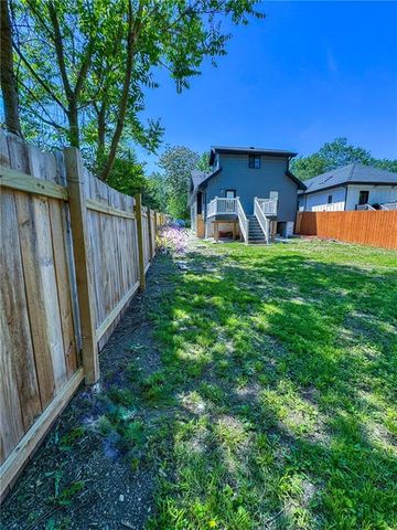 7225 College Avenue, Kansas City, MO 64132