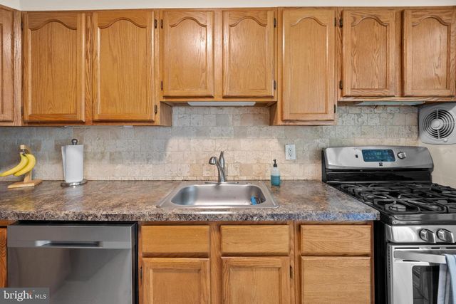 428 KENT RD, Springfield, PA 19064