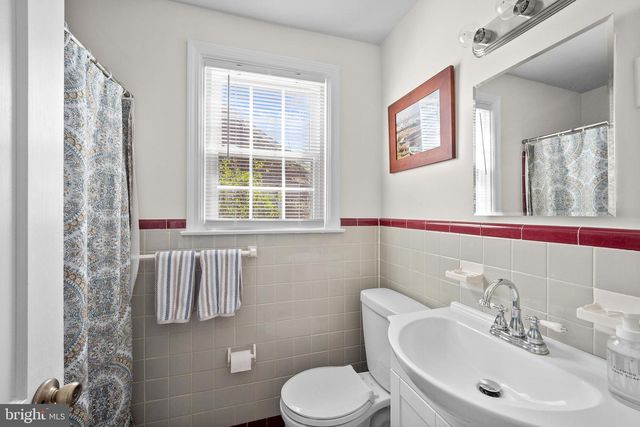 428 KENT RD, Springfield, PA 19064