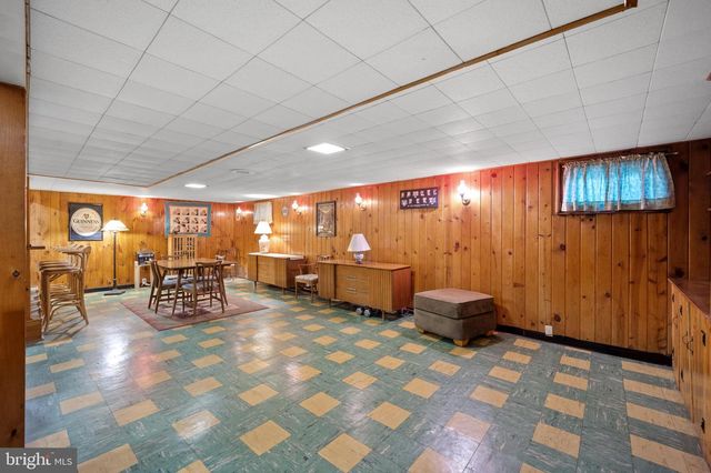 428 KENT RD, Springfield, PA 19064