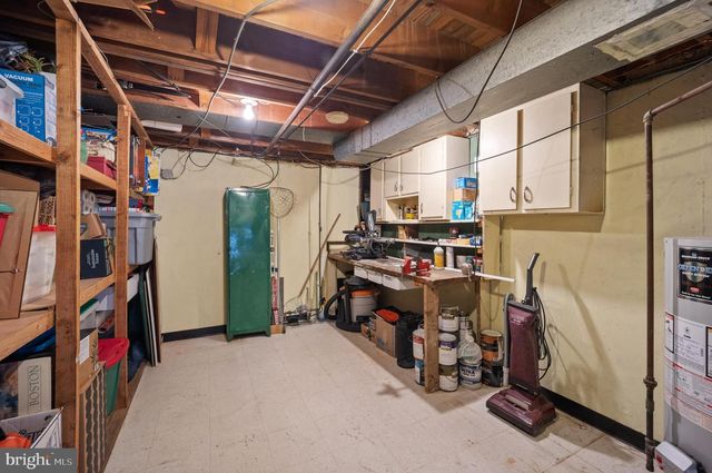 428 KENT RD, Springfield, PA 19064