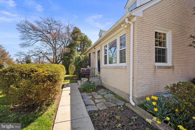 428 KENT RD, Springfield, PA 19064