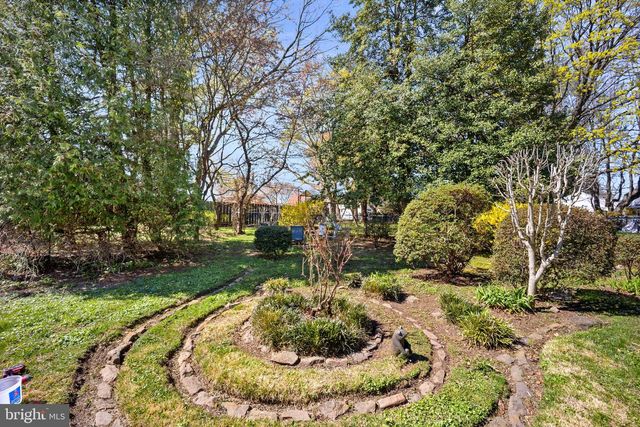 428 KENT RD, Springfield, PA 19064