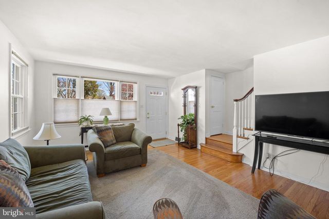 428 KENT RD, Springfield, PA 19064