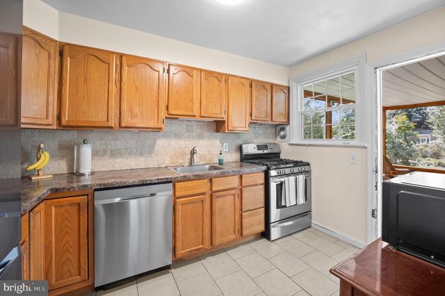 428 KENT RD, Springfield, PA 19064