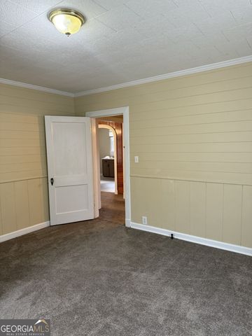 243 W Tate Street, Elberton, GA 30635