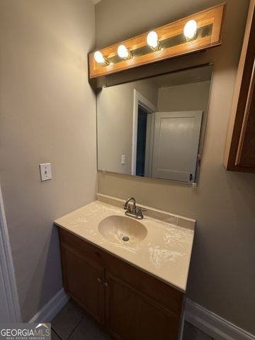 243 W Tate Street, Elberton, GA 30635