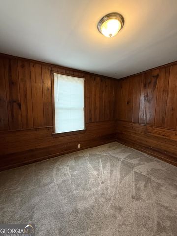 243 W Tate Street, Elberton, GA 30635