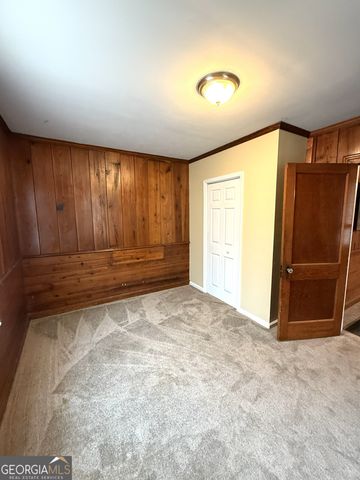 243 W Tate Street, Elberton, GA 30635