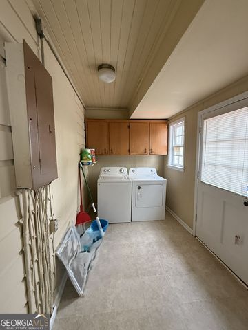 243 W Tate Street, Elberton, GA 30635