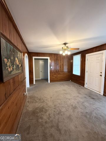 243 W Tate Street, Elberton, GA 30635