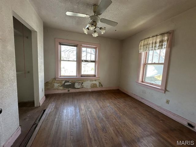 6609 Bartmer Avenue, University City, MO 63130