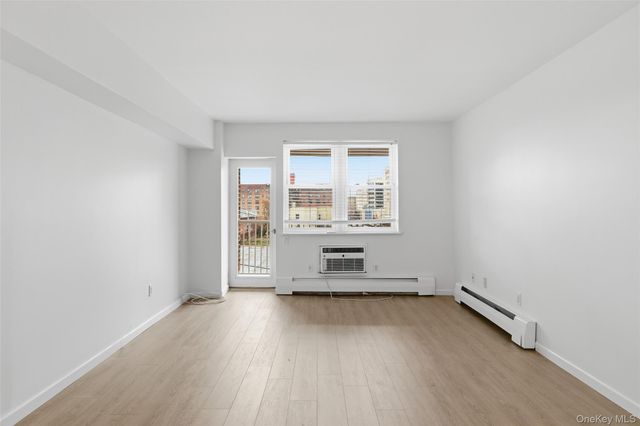 55 Monroe Boulevard 2L, Long Beach, NY 11561