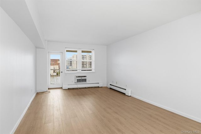 55 Monroe Boulevard 2L, Long Beach, NY 11561